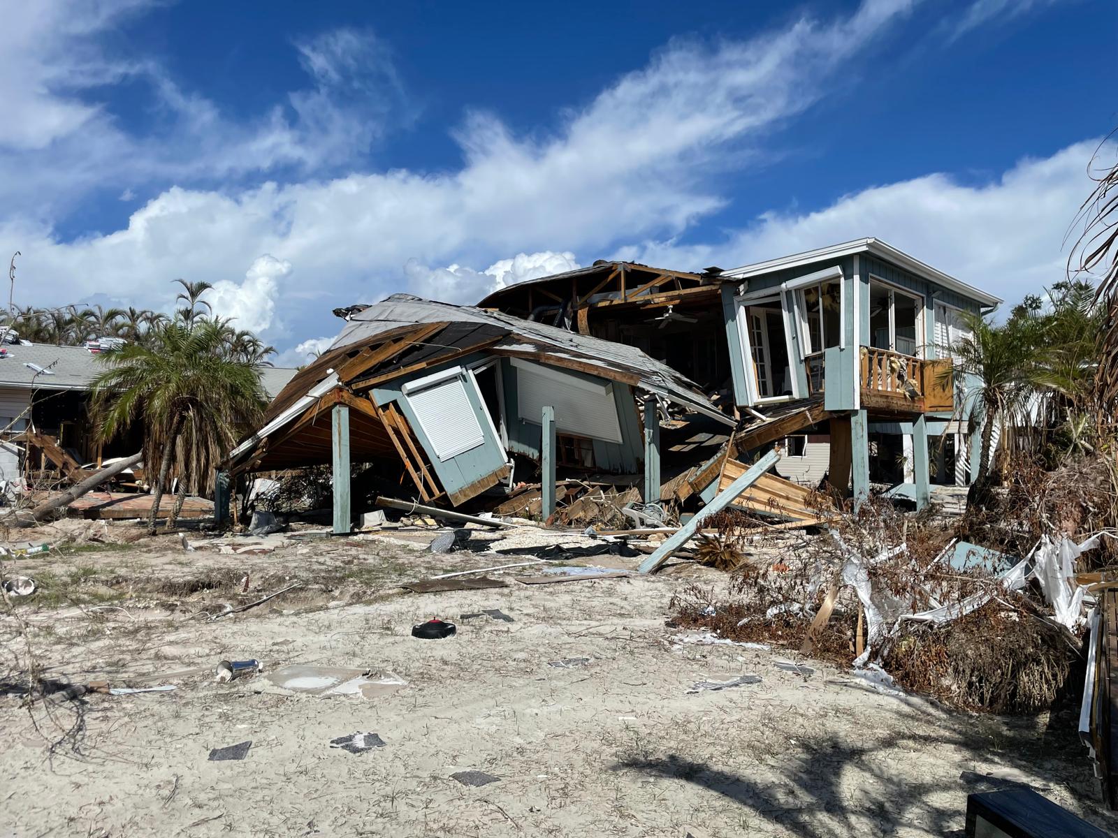 Post-hurricane property damage in Central Florida awaiting licensed restoration